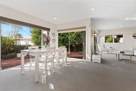 Photo of property in 29a Kowhai Road, Mairangi Bay, Auckland, 0630