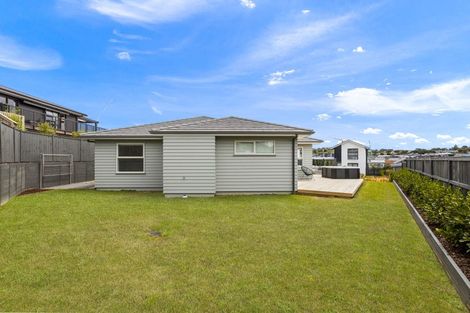 Photo of property in 19 Kuku Avenue, Red Beach, 0932