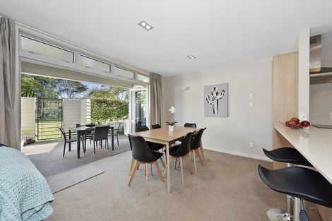 Photo of property in 24e Jellicoe Drive, Hamilton East, Hamilton, 3216