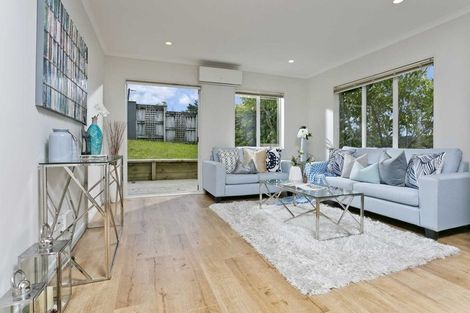 Photo of property in 1/61 The Avenue, Albany, Auckland, 0632