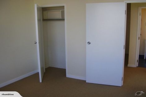 Photo of property in Hobson Court Flats, 55/70 Hobson Street, Thorndon, Wellington, 6011