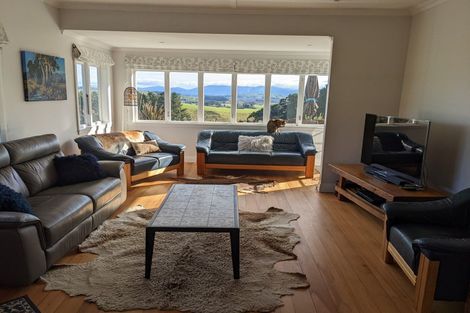 Photo of property in 180 Te Wharau Road, Admiral Hill, Masterton, 5883