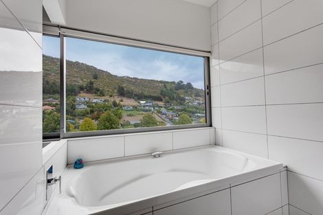 Photo of property in 101h Bowenvale Avenue, Cashmere, Christchurch, 8022