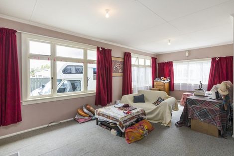 Photo of property in 82 Derby Street, Feilding, 4702