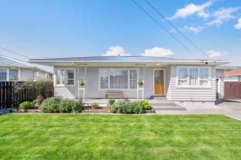 Photo of property in 18 Charles Street, Clouston Park, Upper Hutt, 5018