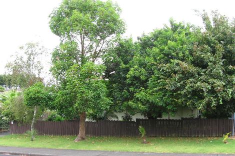 Photo of property in 32 Regency Place, Sunnynook, Auckland, 0632