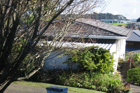Photo of property in 1/454 East Coast Road, Windsor Park, Auckland, 0630