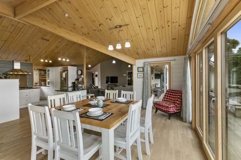 Photo of property in 31b Kakariki Way, Whitemans Valley, Upper Hutt, 5371