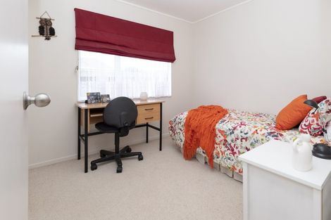 Photo of property in 39b Portadown Avenue, Pakuranga Heights, Auckland, 2010