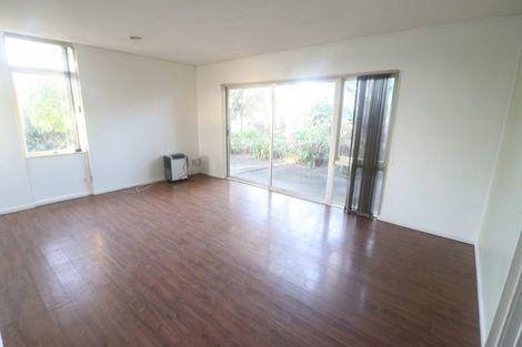 Photo of property in 1/198 Onewa Road, Birkenhead, Auckland, 0626