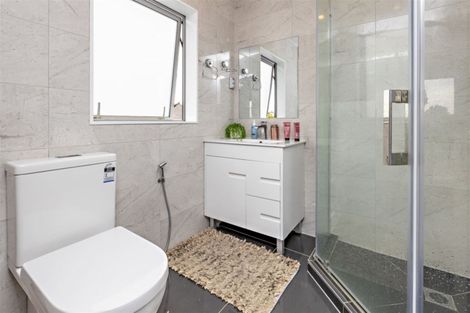 Photo of property in 45b Russell Road, Manurewa, Auckland, 2102