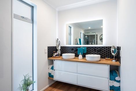 Photo of property in 8 Gershwin Grove, Stoke, Nelson, 7011