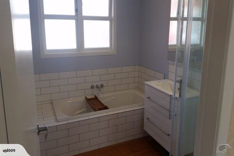 Photo of property in 27 Haultain Street, Fairfield, Hamilton, 3214