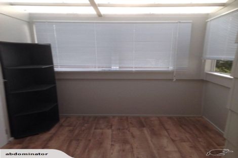 Photo of property in 2/17 Capilano Place, Glenfield, Auckland, 0629