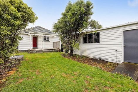 Photo of property in 304 South Road, Hawera, 4610
