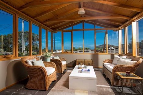 Photo of property in 928 East Coast Road, Northcross, Auckland, 0630