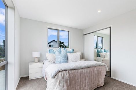Photo of property in 3/51 Wharf Road, Te Atatu Peninsula, Auckland, 0610