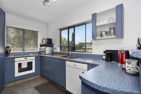 Photo of property in 72 Village Park Drive, Welcome Bay, Tauranga, 3112