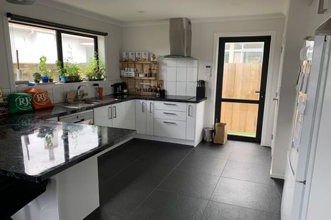 Photo of property in 98b Weraroa Road, Levin, 5510