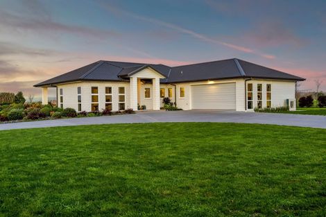 Photo of property in 60 Turangi Road, Motunui, Waitara, 4383