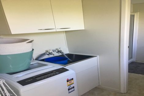 Photo of property in 15 Megan Avenue, Pakuranga Heights, Auckland, 2010