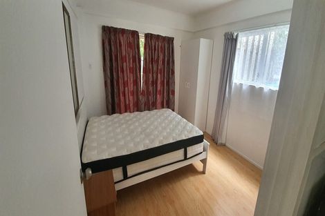 Photo of property in 16 Colin Wild Place, Glenfield, Auckland, 0629