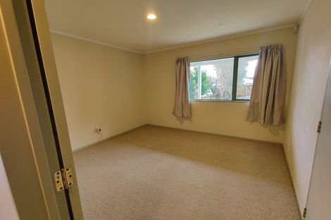 Photo of property in 50a Longburn Road, Henderson, Auckland, 0610