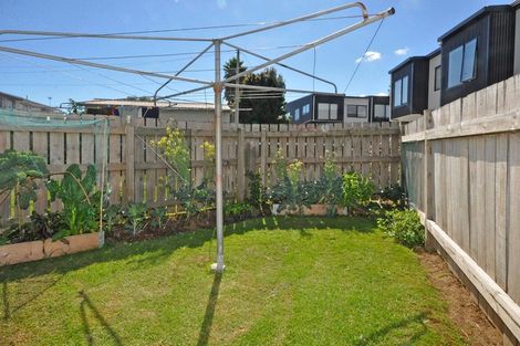 Photo of property in 74a Arimu Road, Papakura, 2110
