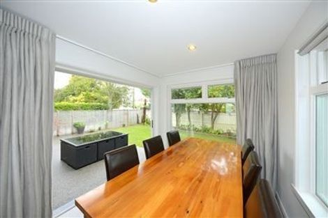 Photo of property in 216 Weston Road, St Albans, Christchurch, 8052