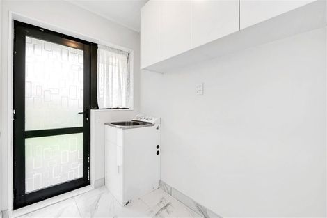 Photo of property in 13 Eroni Clarke Close, Flat Bush, Auckland, 2019