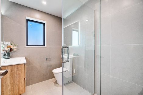 Photo of property in 16 Woodford Avenue, Brookfield, Tauranga, 3110