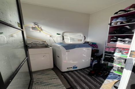 Photo of property in 2/18 Bingara Place, Favona, Auckland, 2024