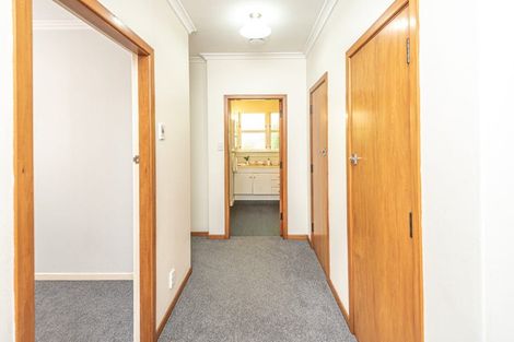 Photo of property in 33 Brassey Road, Saint Johns Hill, Whanganui, 4500