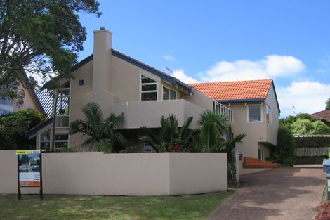 Photo of property in 1/45 Seaview Road, Glenfield, Auckland, 0629