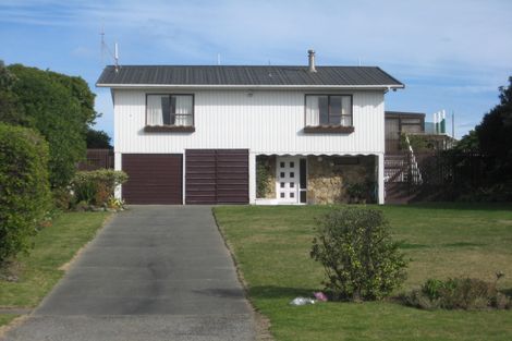 Photo of property in 45 Rua Avenue, Waitarere Beach, Levin, 5510