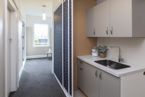 Photo of property in 2 Celia Street, Redcliffs, Christchurch, 8081