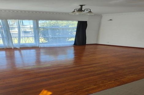 Photo of property in 2 Pandora Place, Pakuranga, Auckland, 2010