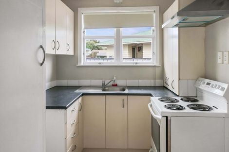 Photo of property in 8a Stamford Grove, Avalon, Lower Hutt, 5011