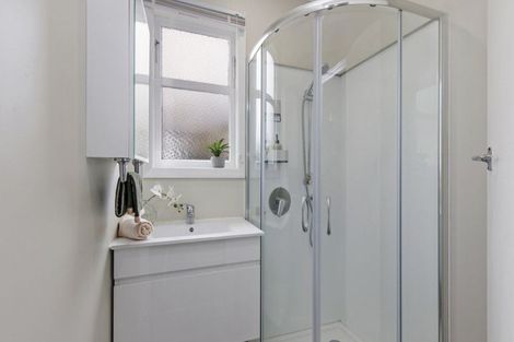 Photo of property in 26 Lowry Crescent, Stokes Valley, Lower Hutt, 5019