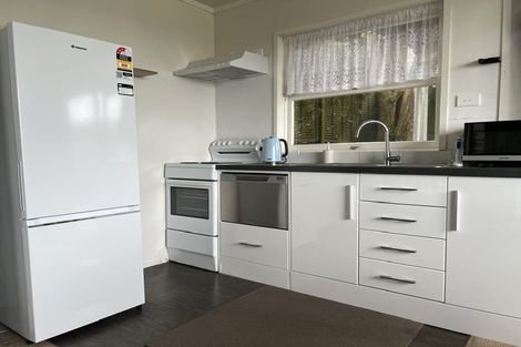 Photo of property in 1/23a Seaview Road, Castor Bay, Auckland, 0620
