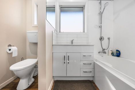 Photo of property in 14 Withells Road, Avonhead, Christchurch, 8042