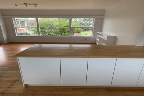 Photo of property in 2/44 Lake Road, Narrow Neck, Auckland, 0624