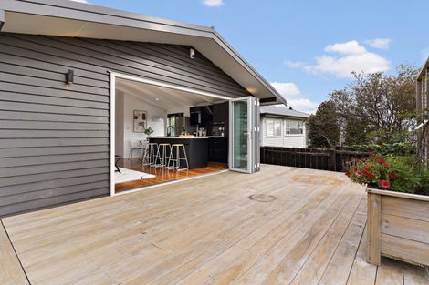 Photo of property in 1/6 Mcleod Road, Weymouth, Auckland, 2103