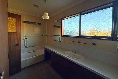 Photo of property in 47 Hunter Crescent, Wanaka, 9305