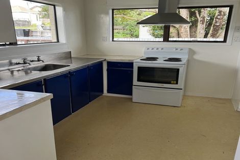 Photo of property in 62 Routley Drive, Glen Eden, Auckland, 0602