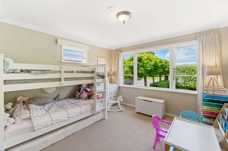 Photo of property in 17 Sackville Street, Martinborough, 5711