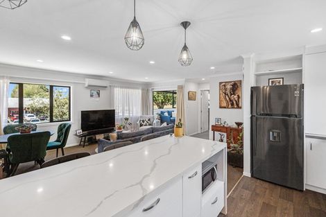 Photo of property in 2/15 Cook Street, Hamilton East, Hamilton, 3216