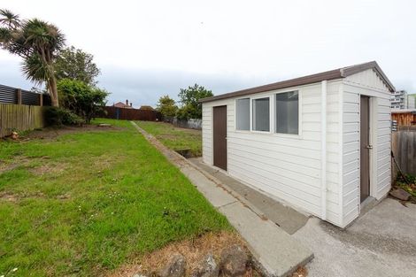 Photo of property in 16 Memorial Avenue, Parkside, Timaru, 7910