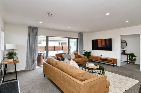 Photo of property in 25 Dunstan Crescent, Hornby, Christchurch, 8042