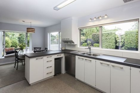 Photo of property in 15 Chepstow Avenue, Fendalton, Christchurch, 8052